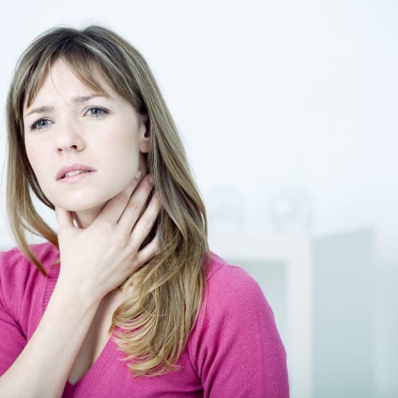 إرشادات طبية لمواجهة بحة الصوت في الخريف والشتاء