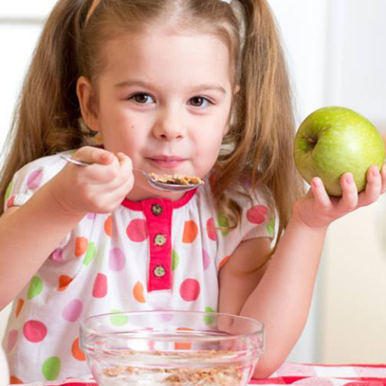 كيف تقدمين وجبة فطور صحية ومفيدة لأطفالك؟