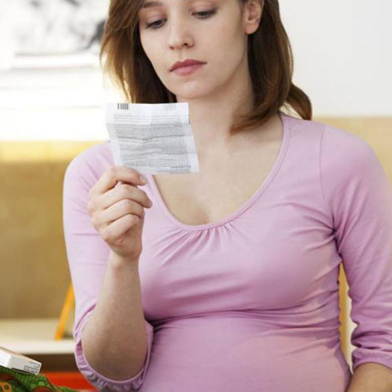 إحذري تناول الباراسيتامول أثناء الحمل 