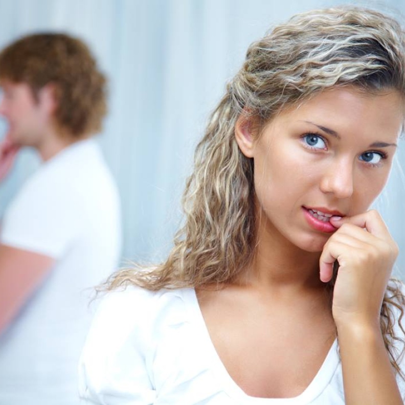 أمور تفقدك جاذبيتك أمام الرجل 