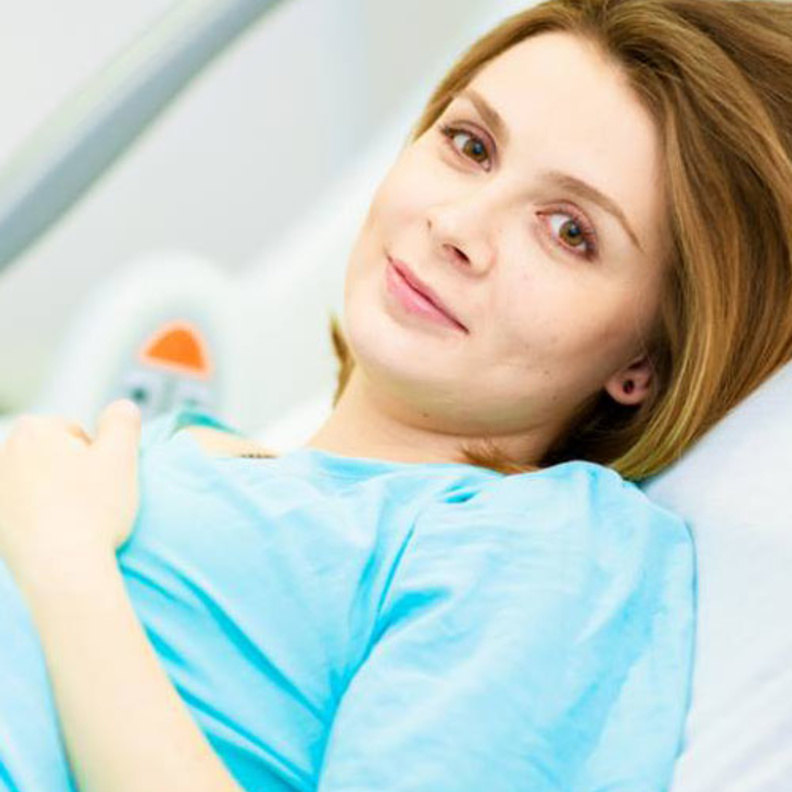 5 طرق فعالة لتخفيف ألم الولادة الطبيعية 