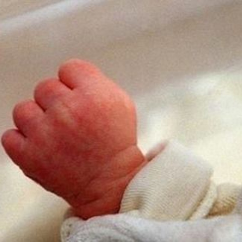 خادمة تتجرد من أمومتها وتقتل رضيعها 