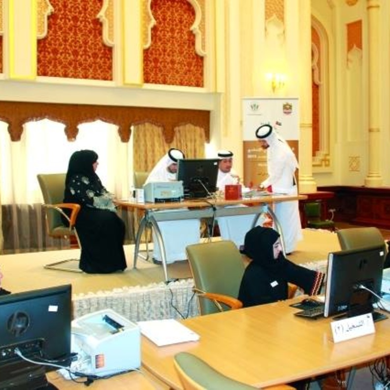 الإماراتيات يلبين نداء الشيخة منال بنت محمد ويثبتن حضورهن بقوة في طلبات الترشح