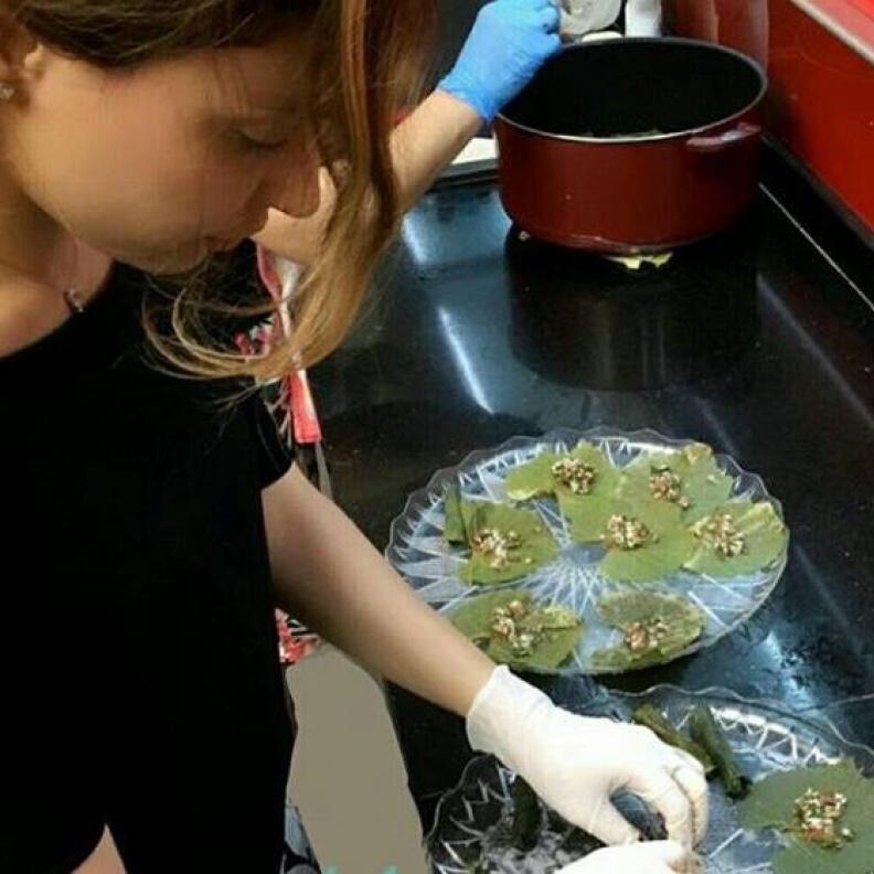 يارا من مطبخ منزلها و”شو الأكلة"؟