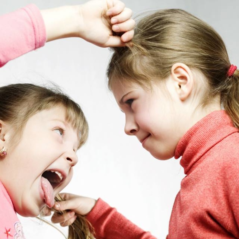 بالفيديو: سوء النية وراء عدوانية الأطفال