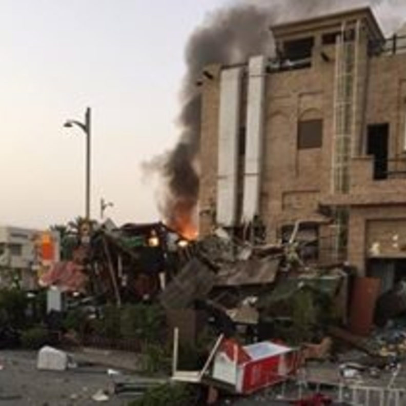تحطم واجهة مطعم تركي في جميرا بسبب إنفجار محدود