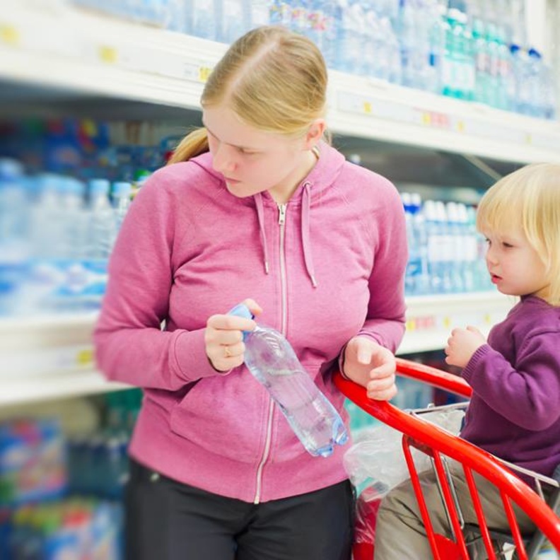 أمور تحرم الأمهات من التسوق بحرية