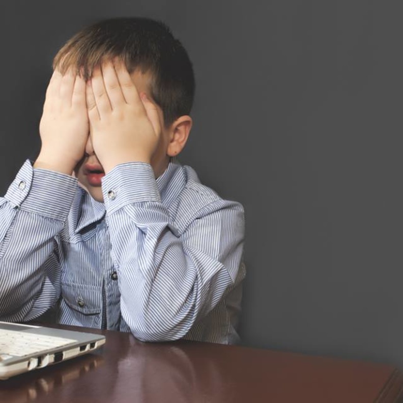 هكذا يقتل الإنترنت أطفالنا!