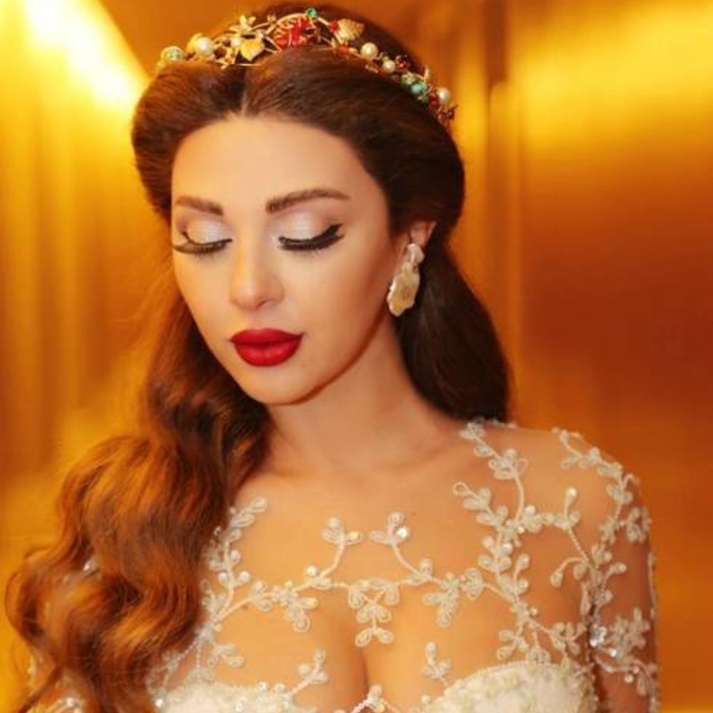 ميريام فارس في حفلها بالقرية العالمية في دبي