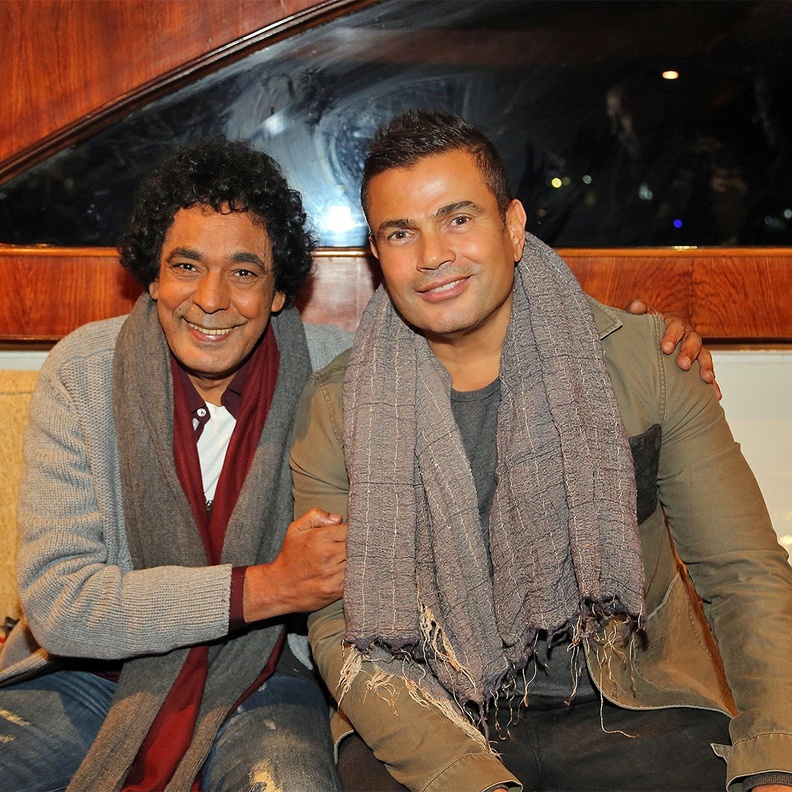 يشاركه تقديم اغنيتهما القاهرة