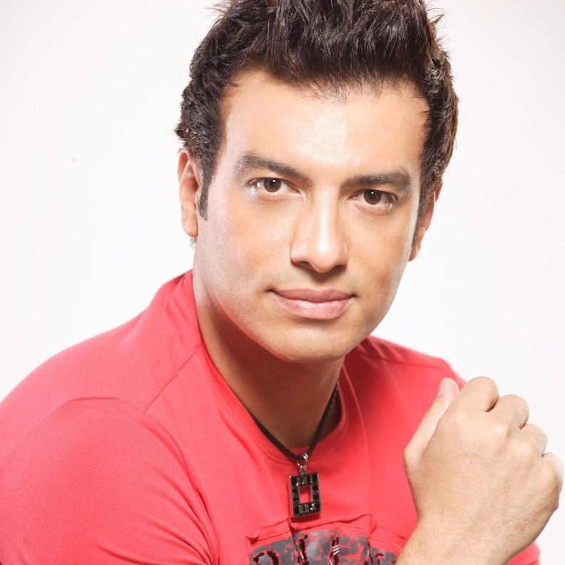 ازمة بين ايهاب توفيق و"النوايا الحسنة" بسبب شيرين عبد الوهاب