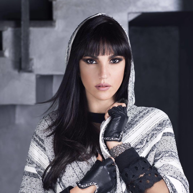 تنتظر طرح فيلم الباب يفوت امل