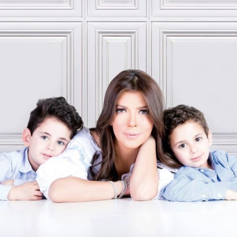 ترتبط أصالة بأبنائها بعلاقة قوية 