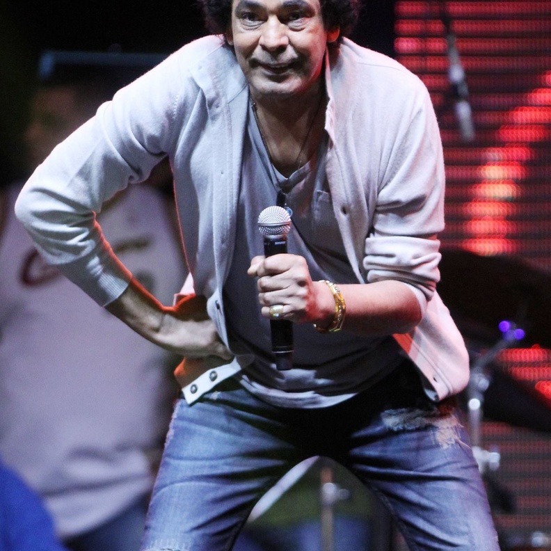 يعتمد في مسلسله على الوجوه الشابة