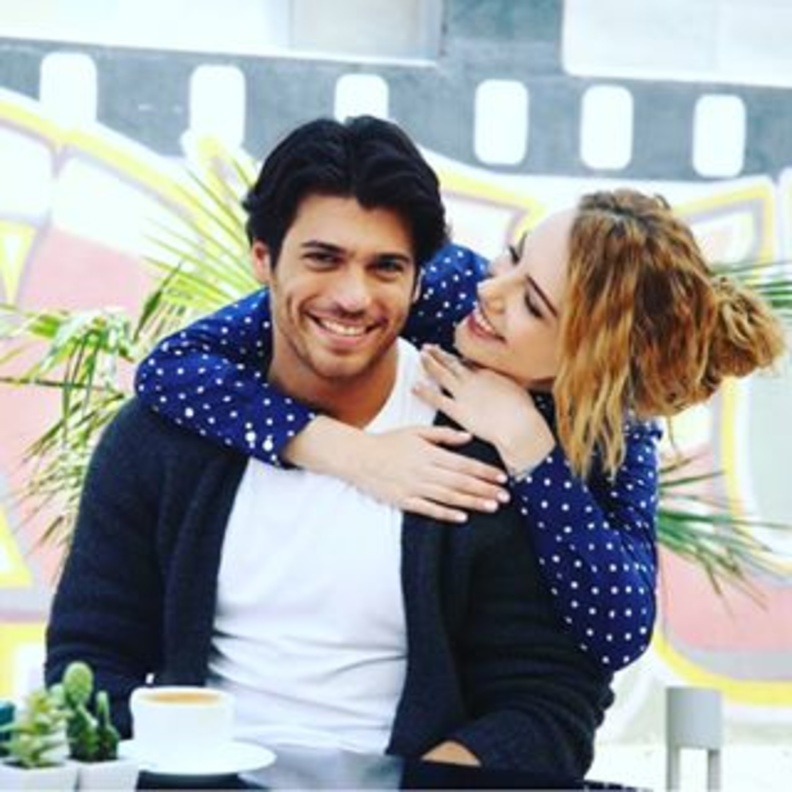 مسلسل من منا لم يحب