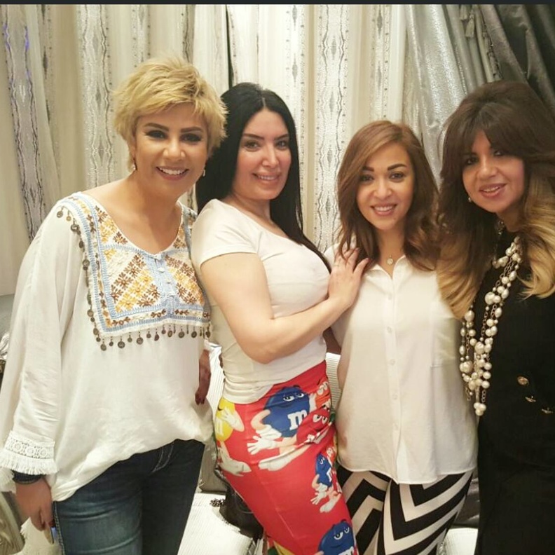 دعتهن ريهام صبري لحفل الغداء في منزلها