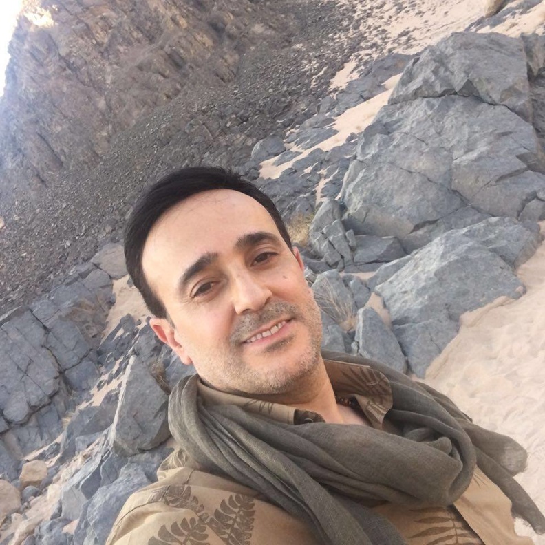 يستغل تواجده في مصر للقيام بعدة انشطة فنية