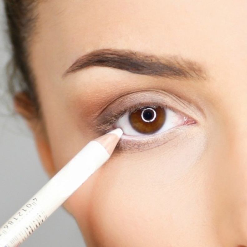 الكحل الابيض