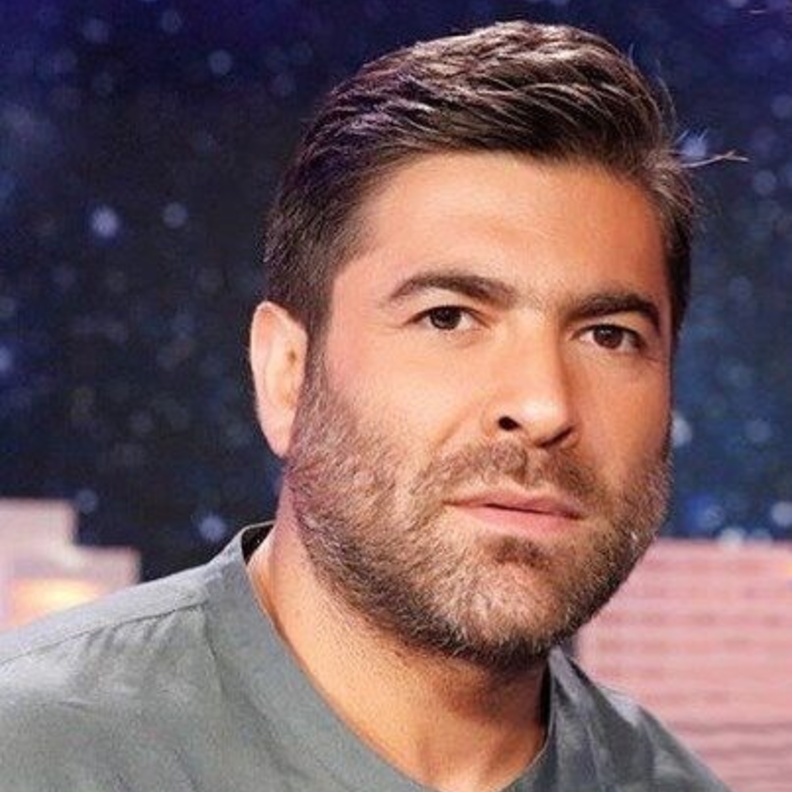 وائل كفوري يعتذر من ابنته