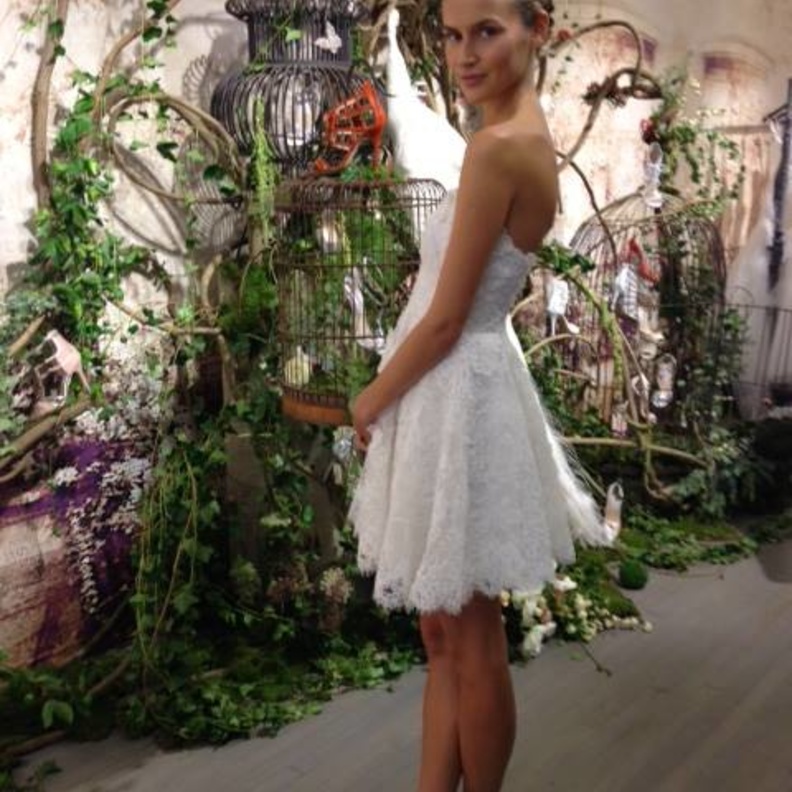 أجمل فساتين زفاف Monique Lhuillier