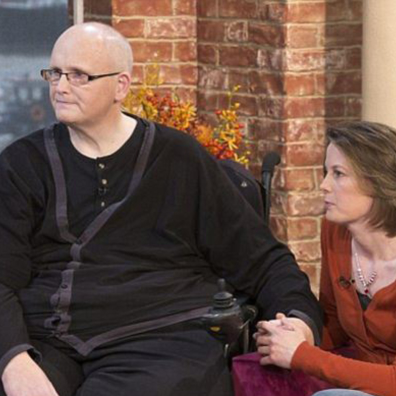 أسمن رجل في العالم يتلقى عرضا للزواج