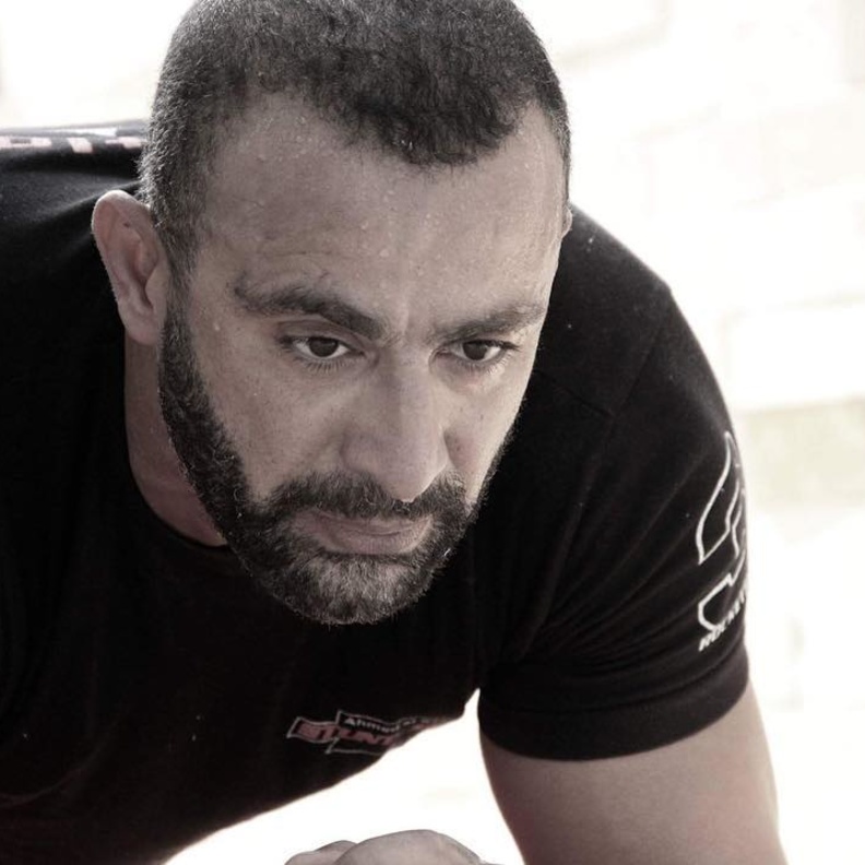 أحمد السقا يستعد للمواجهة