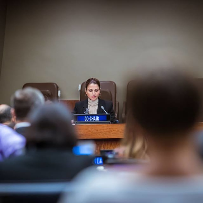 الملكة رانيا تدعو لحلول جذرية لمشكلة اللاجئين