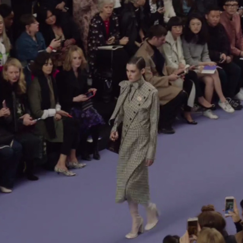 بث مباشر لعرض أزياء Mulberry لخريف وشتاء 2017