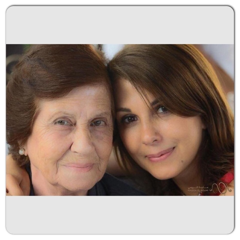 ماجدة الرومى ووالدتها 