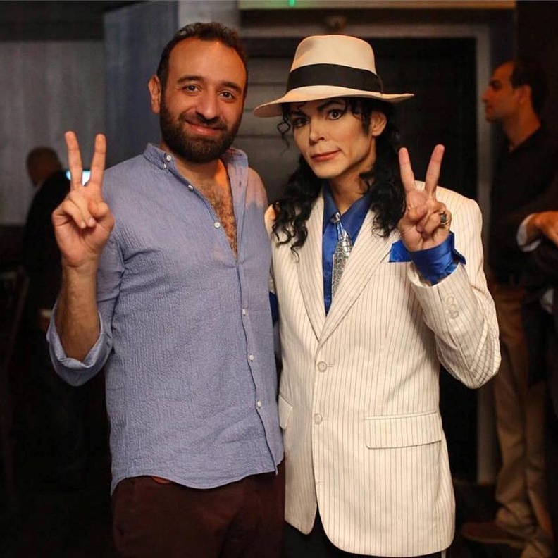 شبيه مايكل جاكسون