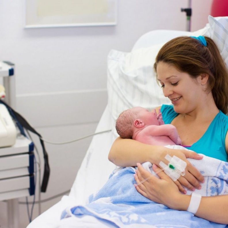 15 نصيحة للتعامل مع فترة النفاس بعد الولادة وما يجب عليك فعله