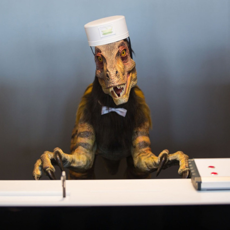 اليابان تقدم "Henn na" أول فندق تديره الروبوتات في العالم