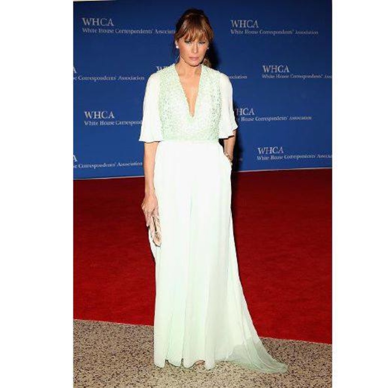 ميلانيا ترامب Melania Trump  بموضة فساتين السهرة الطويلة