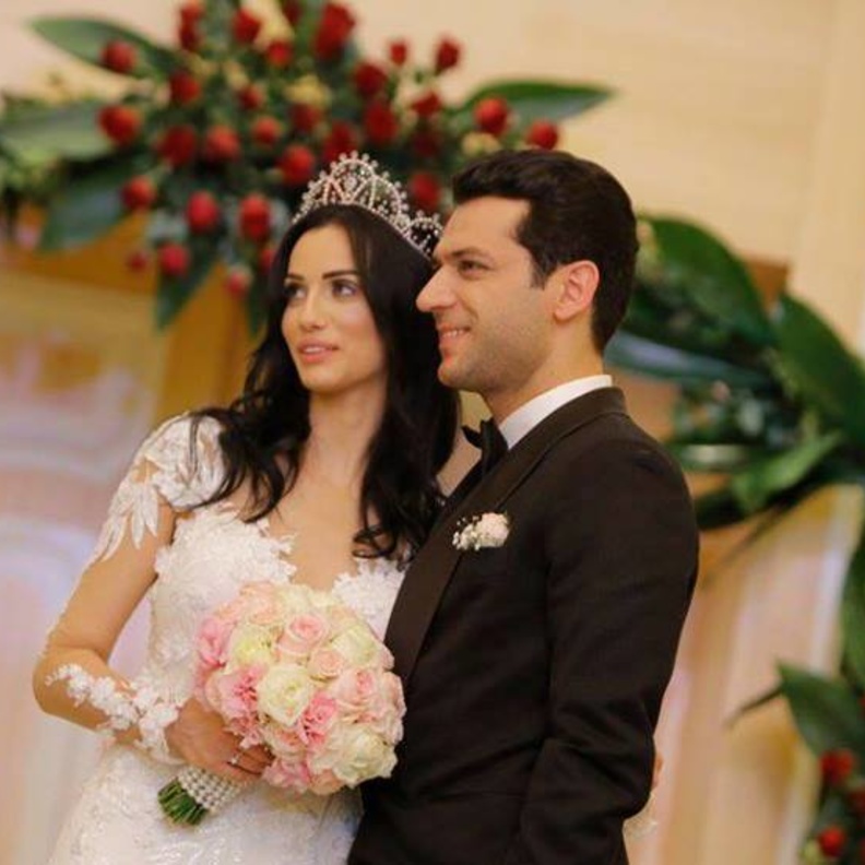 زفاف مراد يلديرم الاول