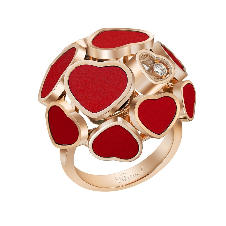 خاتم ذهب من مجموعة Happy Hearts لهدايا يوم الحب 2017 من شوبارد 