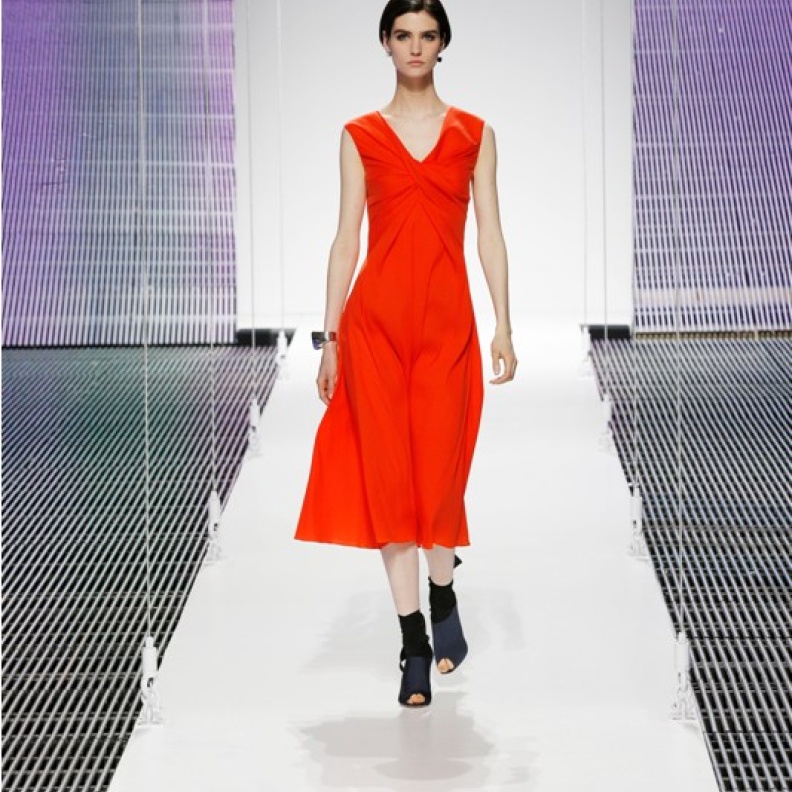 Dior Cruise 2015... الرقي الباريسي بخطوط أميركية بسيطة