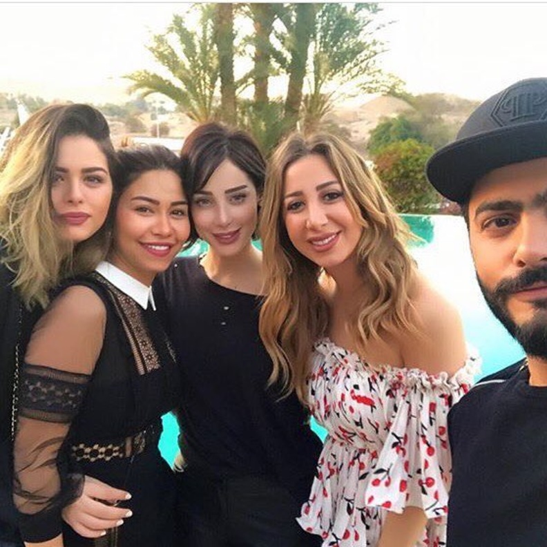 النجوم في أسوان بعد زفاف عمرو يوسف وكندة علوش