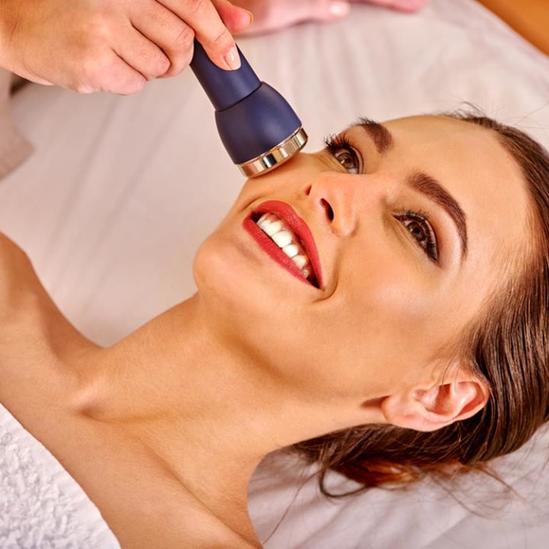 يقلل التقشير بالليزر من التجاعيد