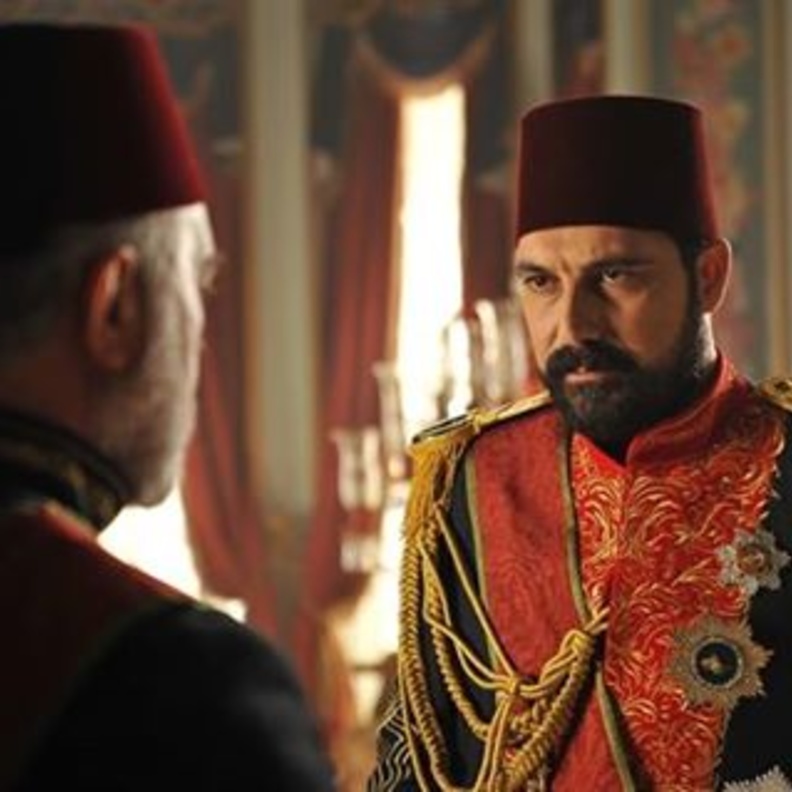 بولنت إينال