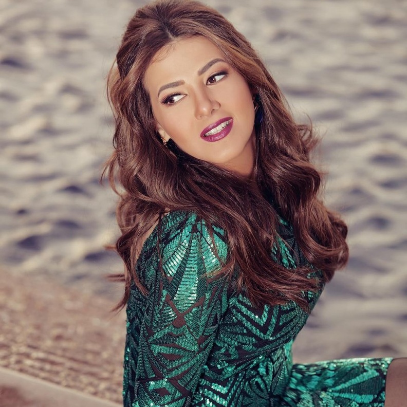 دنيا سمير غانم