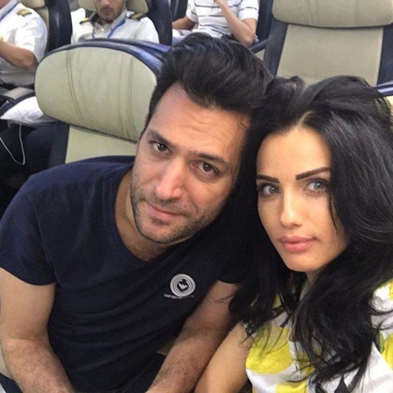 زواج ايمان الباني من مراد يلدريم تميمة حظ بالسنبة لها