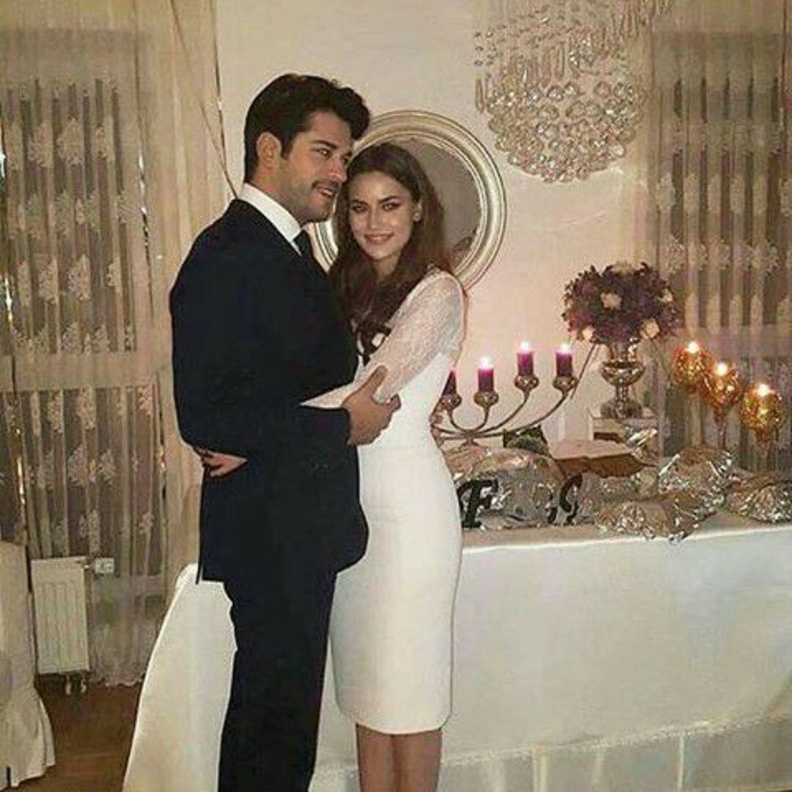 خطوبة بوراك أوزجفيت وفهرية افجان