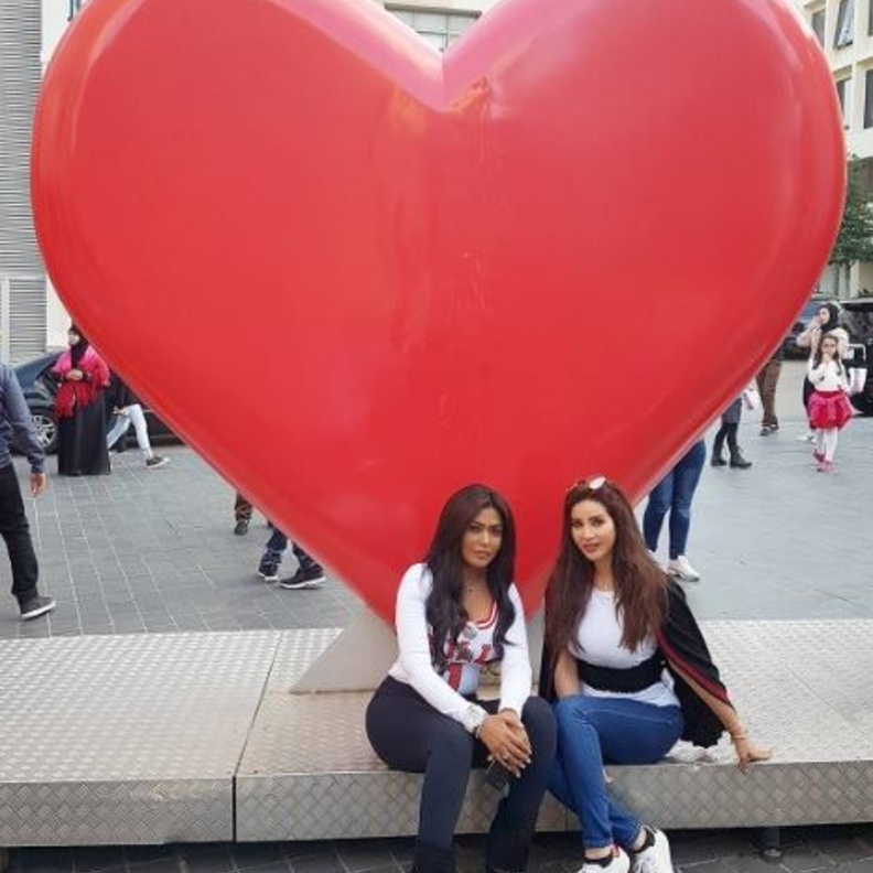 لجين عمران مع المطربة وعد ولقاء محبة في بيروت!