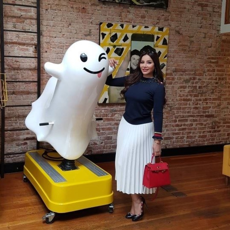 لجين عمران تستجيب لدعوة من شركة سناب شات في أمريكا!