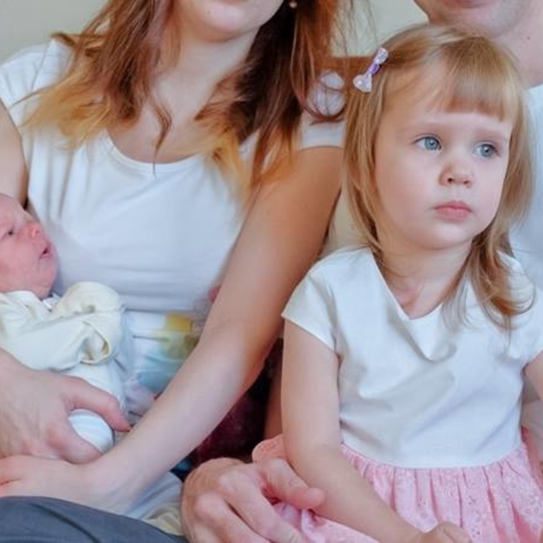 منذ الحمل هيئي طفلك لاستقبال الضيف الجديد لتجنب الغيرة لديه