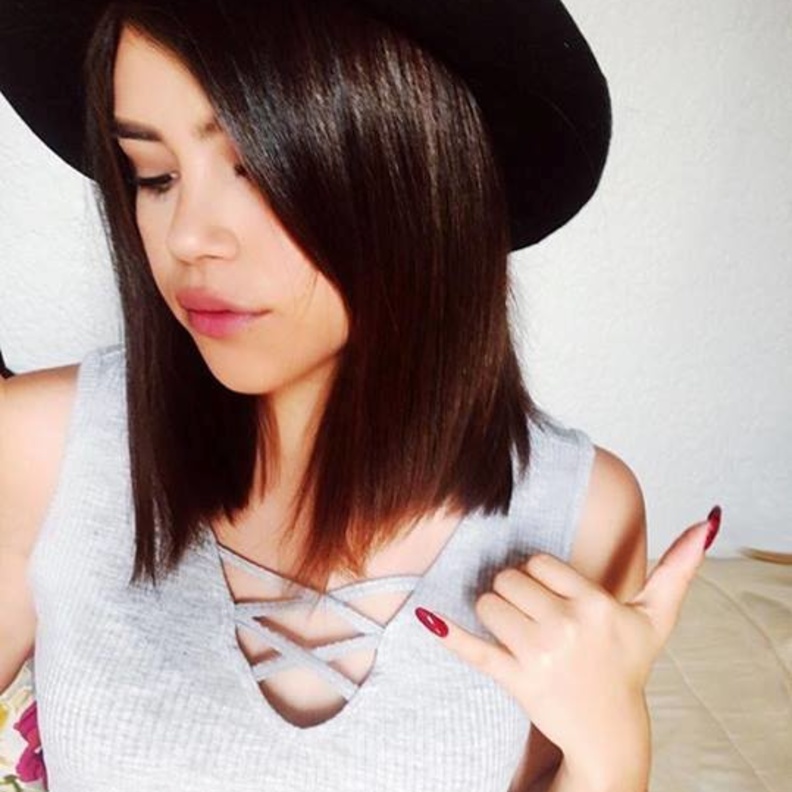 شبيهة سيلينا غوميز