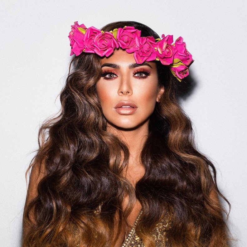 احصلي على مكياج عيون ناعم لرمضان.