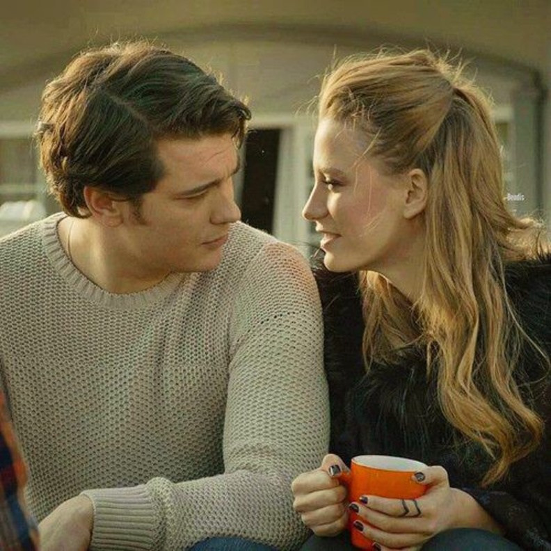 شاتاي أولسوي وسيريناي ساريكايا