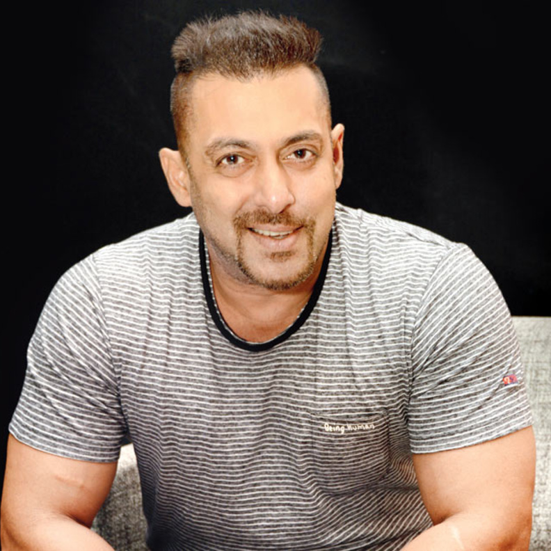 طفلة في السابعة ترسل خطابا للنجم سلمان خان