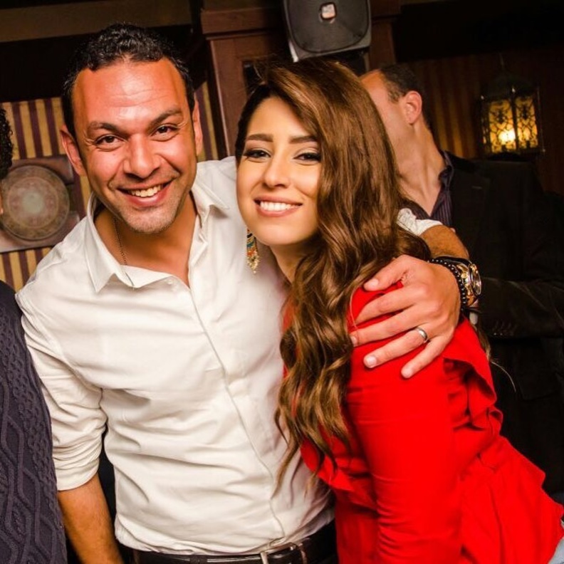 أيتن عامر وزوجها